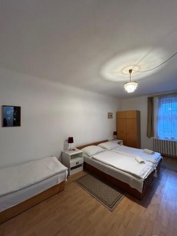 Bed and Breakfast Corvin Panzio Győr Exterior foto